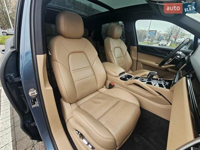 Синий Порше Каен, объемом двигателя 3 л и пробегом 100 тыс. км за 52999 $, фото 43 на Automoto.ua