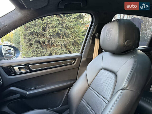 Синій Порше Cayenne, об'ємом двигуна 2.89 л та пробігом 104 тис. км за 65000 $, фото 15 на Automoto.ua