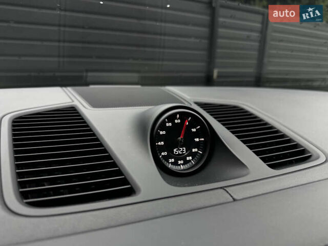 Синий Порше Каен, объемом двигателя 2.89 л и пробегом 104 тыс. км за 62000 $, фото 22 на Automoto.ua