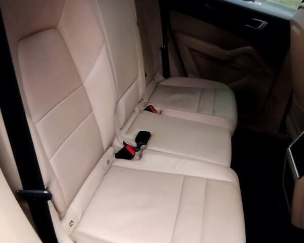 Синий Порше Каен, объемом двигателя 3 л и пробегом 170 тыс. км за 38500 $, фото 34 на Automoto.ua