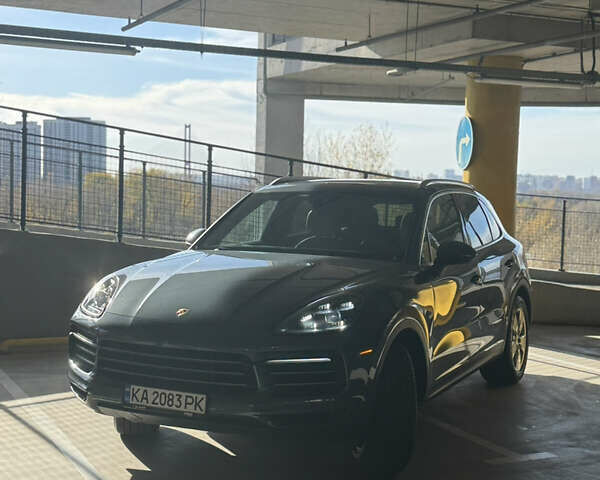 Порше Каен 2018 в Киеве на Automoto.ua Синий Порше Каен, объемом двигателя 3 л и пробегом 86 тыс. км за 51000 $, фото 2 на Automoto.ua