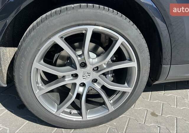 Синий Порше Каен, объемом двигателя 3 л и пробегом 156 тыс. км за 53000 $, фото 5 на Automoto.ua