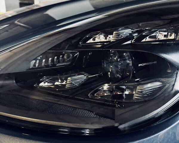 Синий Порше Каен, объемом двигателя 3 л и пробегом 101 тыс. км за 59900 $, фото 12 на Automoto.ua