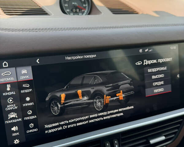 Синий Порше Каен, объемом двигателя 4 л и пробегом 112 тыс. км за 76000 $, фото 23 на Automoto.ua