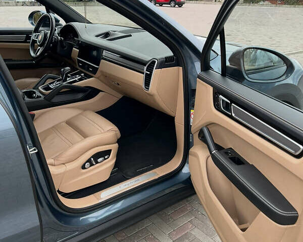 Синій Порше Cayenne, об'ємом двигуна 3 л та пробігом 95 тис. км за 55000 $, фото 14 на Automoto.ua
