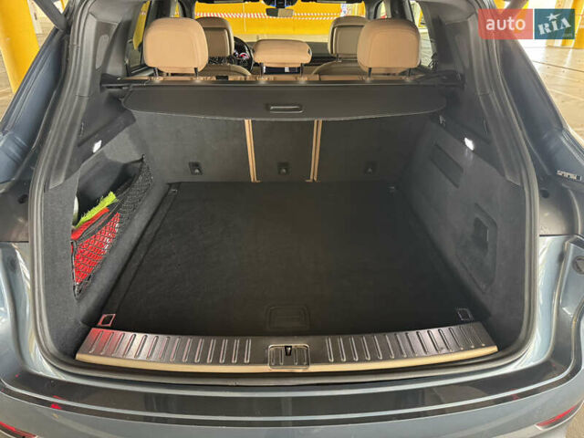 Порше Каен 2018 в Киеве на Automoto.ua Синий Порше Каен, объемом двигателя 3 л и пробегом 86 тыс. км за 51000 $, фото 22 на Automoto.ua