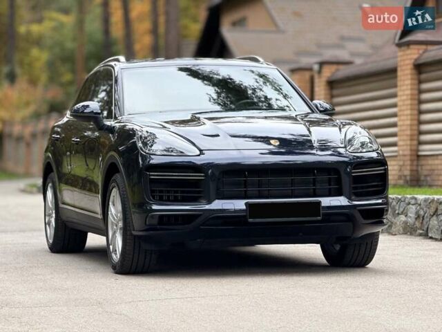Порше Каен 2018 в Киеве на Automoto.ua Синий Порше Каен, объемом двигателя 3 л и пробегом 55 тыс. км за 53000 $, фото 1 на Automoto.ua