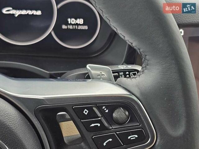 Синий Порше Каен, объемом двигателя 3 л и пробегом 100 тыс. км за 52999 $, фото 33 на Automoto.ua