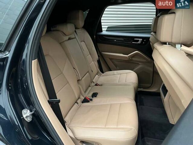 Синий Порше Каен, объемом двигателя 3 л и пробегом 174 тыс. км за 48990 $, фото 12 на Automoto.ua