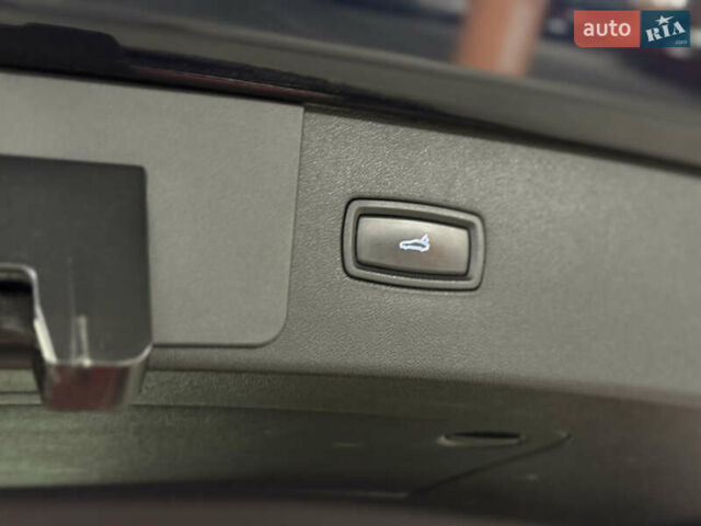 Синий Порше Каен, объемом двигателя 2.9 л и пробегом 73 тыс. км за 62000 $, фото 21 на Automoto.ua