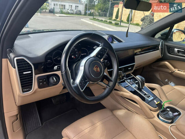 Синий Порше Каен, объемом двигателя 3 л и пробегом 51 тыс. км за 58900 $, фото 28 на Automoto.ua