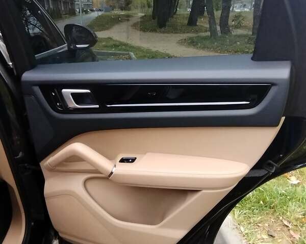 Синий Порше Каен, объемом двигателя 3 л и пробегом 170 тыс. км за 38500 $, фото 35 на Automoto.ua