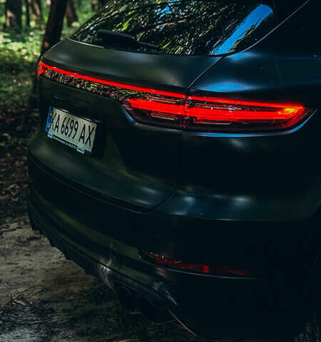 Синий Порше Каен, объемом двигателя 4 л и пробегом 112 тыс. км за 76000 $, фото 2 на Automoto.ua