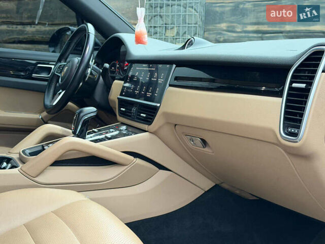 Синій Порше Cayenne, об'ємом двигуна 3 л та пробігом 170 тис. км за 45000 $, фото 11 на Automoto.ua
