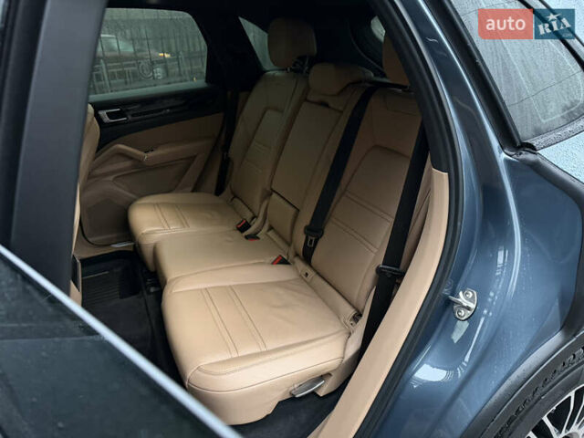 Синий Порше Каен, объемом двигателя 3 л и пробегом 137 тыс. км за 54000 $, фото 8 на Automoto.ua