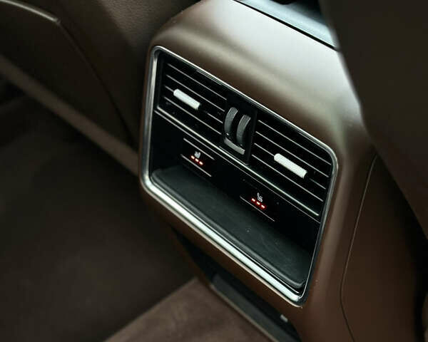 Синий Порше Каен, объемом двигателя 2.89 л и пробегом 63 тыс. км за 66500 $, фото 15 на Automoto.ua