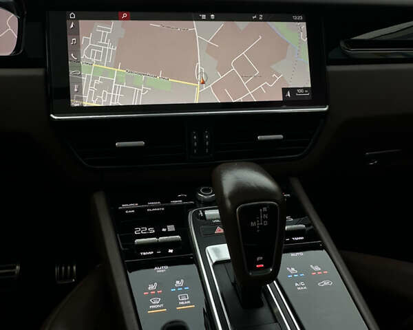 Синий Порше Каен, объемом двигателя 2.89 л и пробегом 63 тыс. км за 66500 $, фото 19 на Automoto.ua