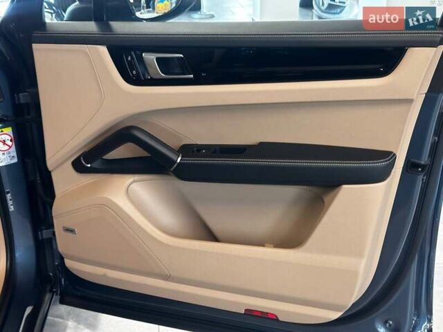 Синий Порше Каен, объемом двигателя 3 л и пробегом 81 тыс. км за 53900 $, фото 51 на Automoto.ua