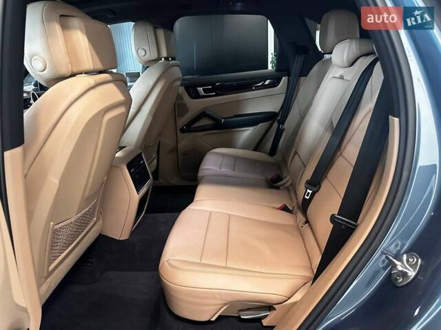 Синий Порше Каен, объемом двигателя 3 л и пробегом 81 тыс. км за 53900 $, фото 42 на Automoto.ua