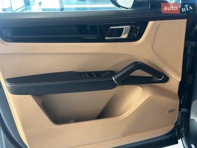 Синий Порше Каен, объемом двигателя 3 л и пробегом 81 тыс. км за 53900 $, фото 24 на Automoto.ua