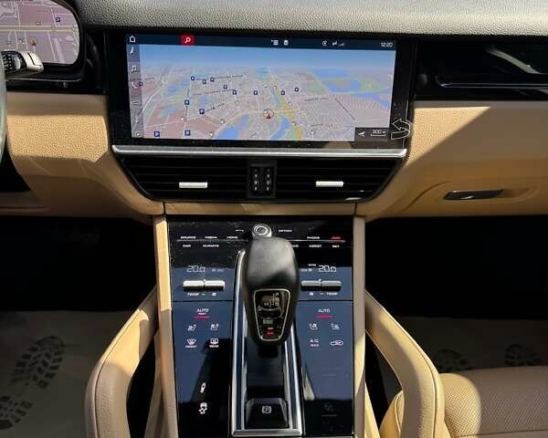 Синий Порше Каен, объемом двигателя 3 л и пробегом 46 тыс. км за 65000 $, фото 40 на Automoto.ua