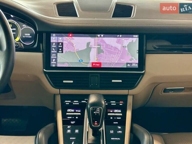 Синий Порше Каен, объемом двигателя 3 л и пробегом 81 тыс. км за 53900 $, фото 14 на Automoto.ua