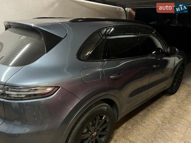 Синий Порше Каен, объемом двигателя 3 л и пробегом 95 тыс. км за 78000 $, фото 1 на Automoto.ua