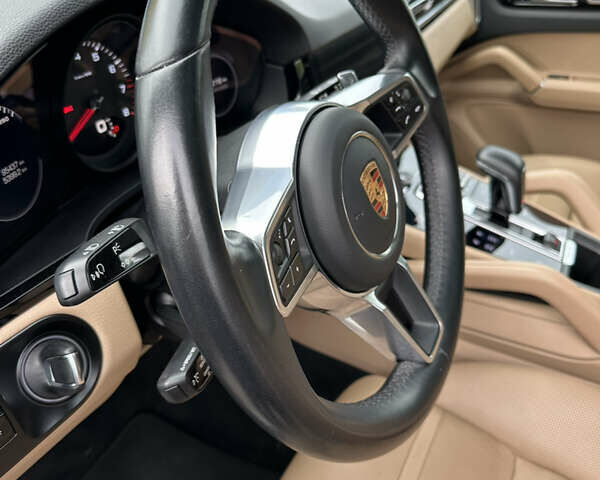 Синий Порше Каен, объемом двигателя 3 л и пробегом 95 тыс. км за 59000 $, фото 14 на Automoto.ua