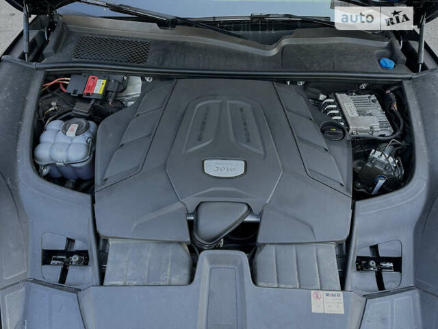 Синій Порше Cayenne, об'ємом двигуна 3 л та пробігом 17 тис. км за 77000 $, фото 9 на Automoto.ua