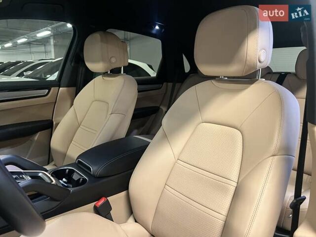 Синій Порше Cayenne, об'ємом двигуна 3 л та пробігом 45 тис. км за 78756 $, фото 27 на Automoto.ua