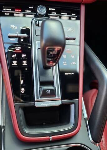 Синий Порше Каен, объемом двигателя 4 л и пробегом 51 тыс. км за 150000 $, фото 13 на Automoto.ua