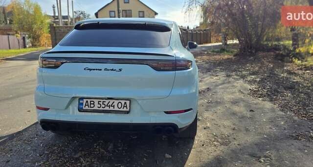 Синий Порше Каен, объемом двигателя 4 л и пробегом 51 тыс. км за 150000 $, фото 2 на Automoto.ua