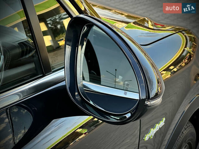 Синий Порше Каен, объемом двигателя 3 л и пробегом 25 тыс. км за 119999 $, фото 3 на Automoto.ua