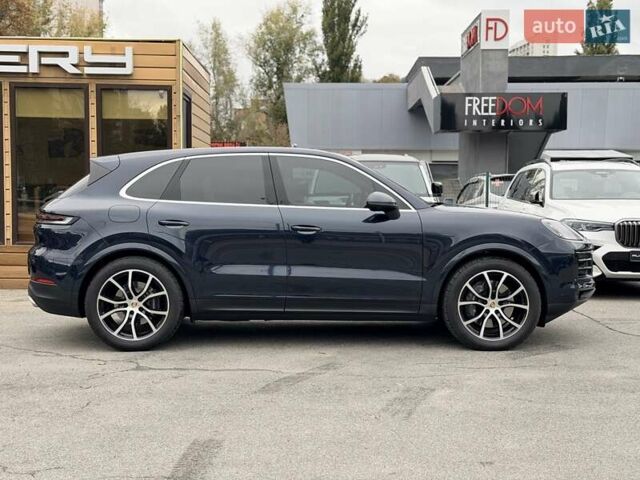 Порше Каен 2023 в Киеве на Automoto.ua Синий Порше Каен, объемом двигателя 3 л и пробегом 18 тыс. км за 99999 $, фото 6 на Automoto.ua