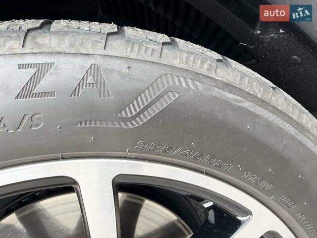 Порше Каен 2023 в Киеве на Automoto.ua Синий Порше Каен, объемом двигателя 3 л и пробегом 18 тыс. км за 99999 $, фото 41 на Automoto.ua