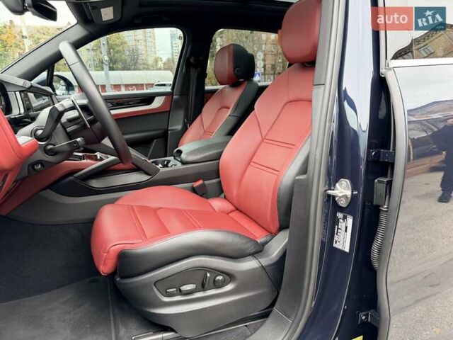 Порше Каен 2023 в Киеве на Automoto.ua Синий Порше Каен, объемом двигателя 3 л и пробегом 18 тыс. км за 99999 $, фото 28 на Automoto.ua