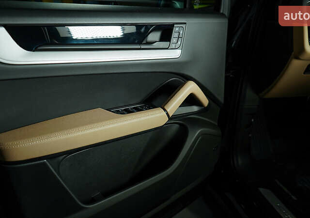 Синий Порше Каен, объемом двигателя 3 л и пробегом 5 тыс. км за 117000 $, фото 20 на Automoto.ua