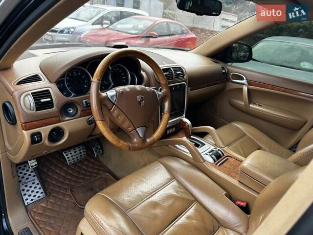 Зеленый Порше Каен, объемом двигателя 4.5 л и пробегом 274 тыс. км за 8600 $, фото 8 на Automoto.ua