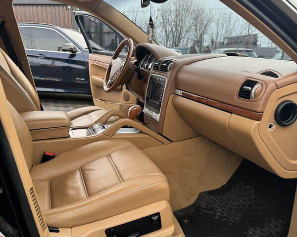 Зеленый Порше Каен, объемом двигателя 4.81 л и пробегом 190 тыс. км за 7900 $, фото 10 на Automoto.ua