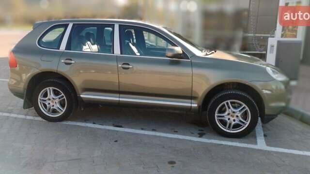 Зеленый Порше Каен, объемом двигателя 3.6 л и пробегом 123 тыс. км за 13000 $, фото 12 на Automoto.ua