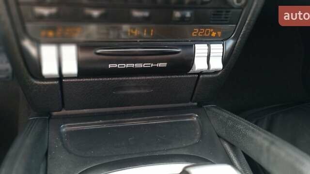 Зеленый Порше Каен, объемом двигателя 3.6 л и пробегом 123 тыс. км за 13000 $, фото 19 на Automoto.ua