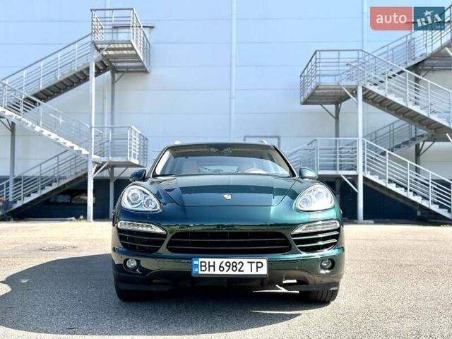 Зеленый Порше Каен, объемом двигателя 2.97 л и пробегом 189 тыс. км за 22900 $, фото 5 на Automoto.ua