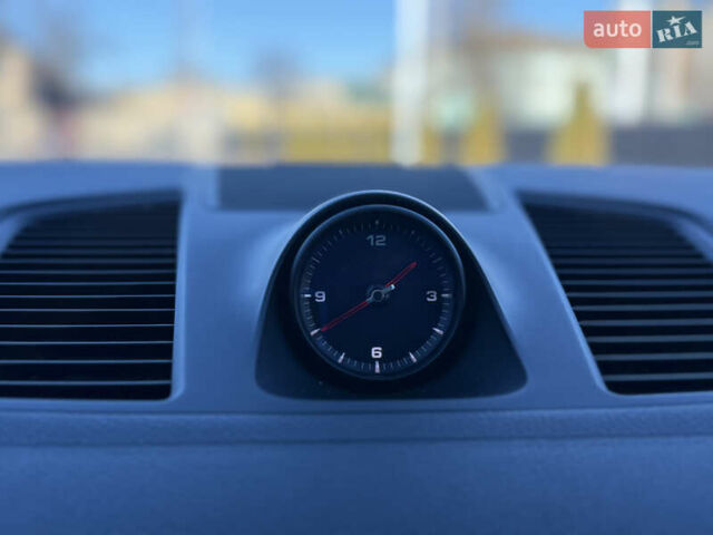 Зелений Порше Cayenne, об'ємом двигуна 3 л та пробігом 83 тис. км за 47700 $, фото 22 на Automoto.ua