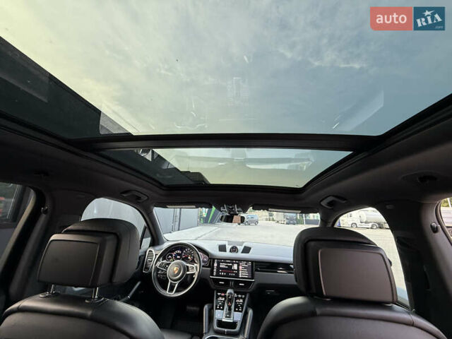 Зелений Порше Cayenne, об'ємом двигуна 3 л та пробігом 83 тис. км за 47700 $, фото 10 на Automoto.ua