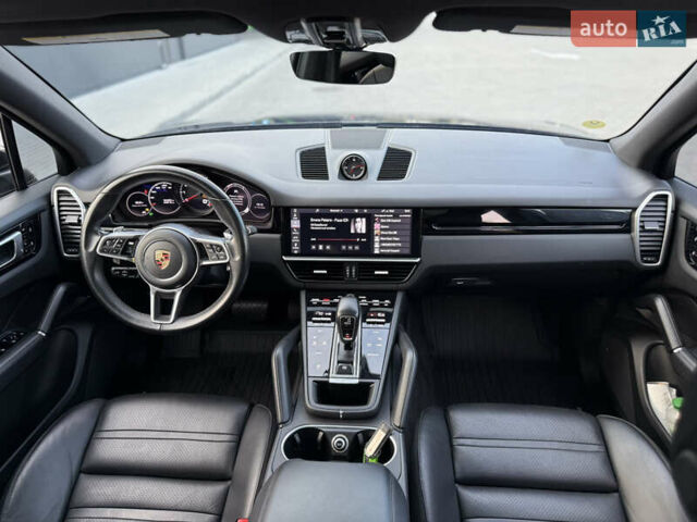 Зелений Порше Cayenne, об'ємом двигуна 3 л та пробігом 83 тис. км за 47700 $, фото 8 на Automoto.ua