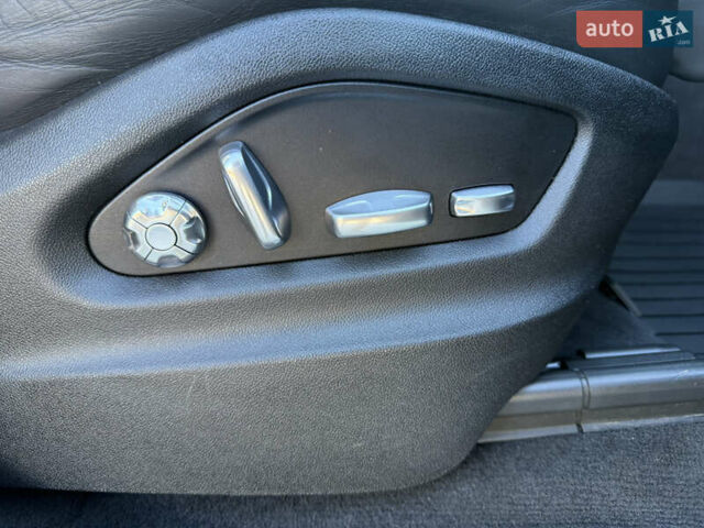 Зелений Порше Cayenne, об'ємом двигуна 3 л та пробігом 83 тис. км за 47700 $, фото 13 на Automoto.ua