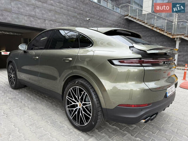 Зелений Порше Cayenne, об'ємом двигуна 3 л та пробігом 8 тис. км за 159000 $, фото 39 на Automoto.ua
