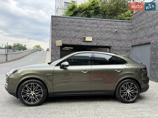 Зелений Порше Cayenne, об'ємом двигуна 3 л та пробігом 8 тис. км за 159000 $, фото 14 на Automoto.ua