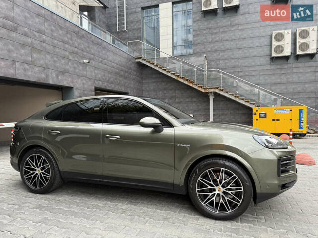 Зелений Порше Cayenne, об'ємом двигуна 3 л та пробігом 8 тис. км за 159000 $, фото 27 на Automoto.ua