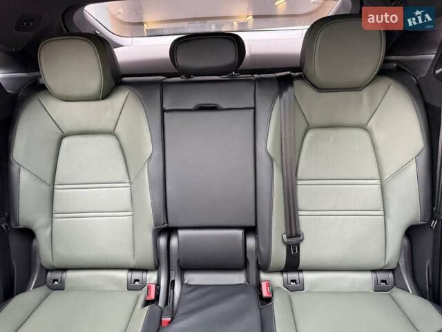 Зелений Порше Cayenne, об'ємом двигуна 3 л та пробігом 8 тис. км за 159000 $, фото 60 на Automoto.ua